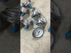 Đồng hồ đo áp suất chống sốc chứa đầy chất lỏng mặt sau 63mm 2,5 "