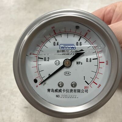Bottom Mount Diaphragm Pressure Gauge Diameter 2.5 Inch Featuring Over Pressure Capacity 1,5 lần full scale để đo chính xác
