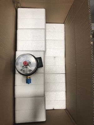 Máy đo áp suất tiếp xúc điện 4 inch (100mm) với điều khiển giới hạn kép và 380V 10VA cho tự động hóa